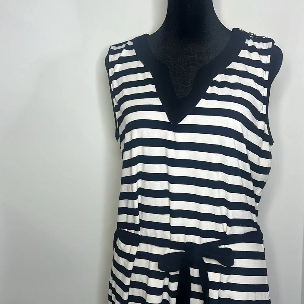 White House Black market women’s V-neck tank top black-and-white size large - Picture 1 of 8